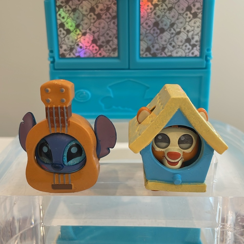 New Disney Costume Cuties Doorables - Stitch in Ukelele & Tigger in Birdhouse